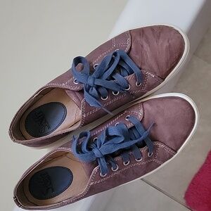 Women's Sofft Baltazar Lace up Casual Sneakers Size 8M